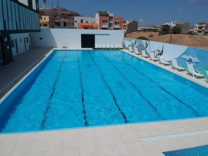 Academico Do Sal Hostel Espargos Exterior photo
